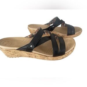 Crocs A-Leigh Black Leather Cork Wedge Slip-On Strappy Sandals Size 7